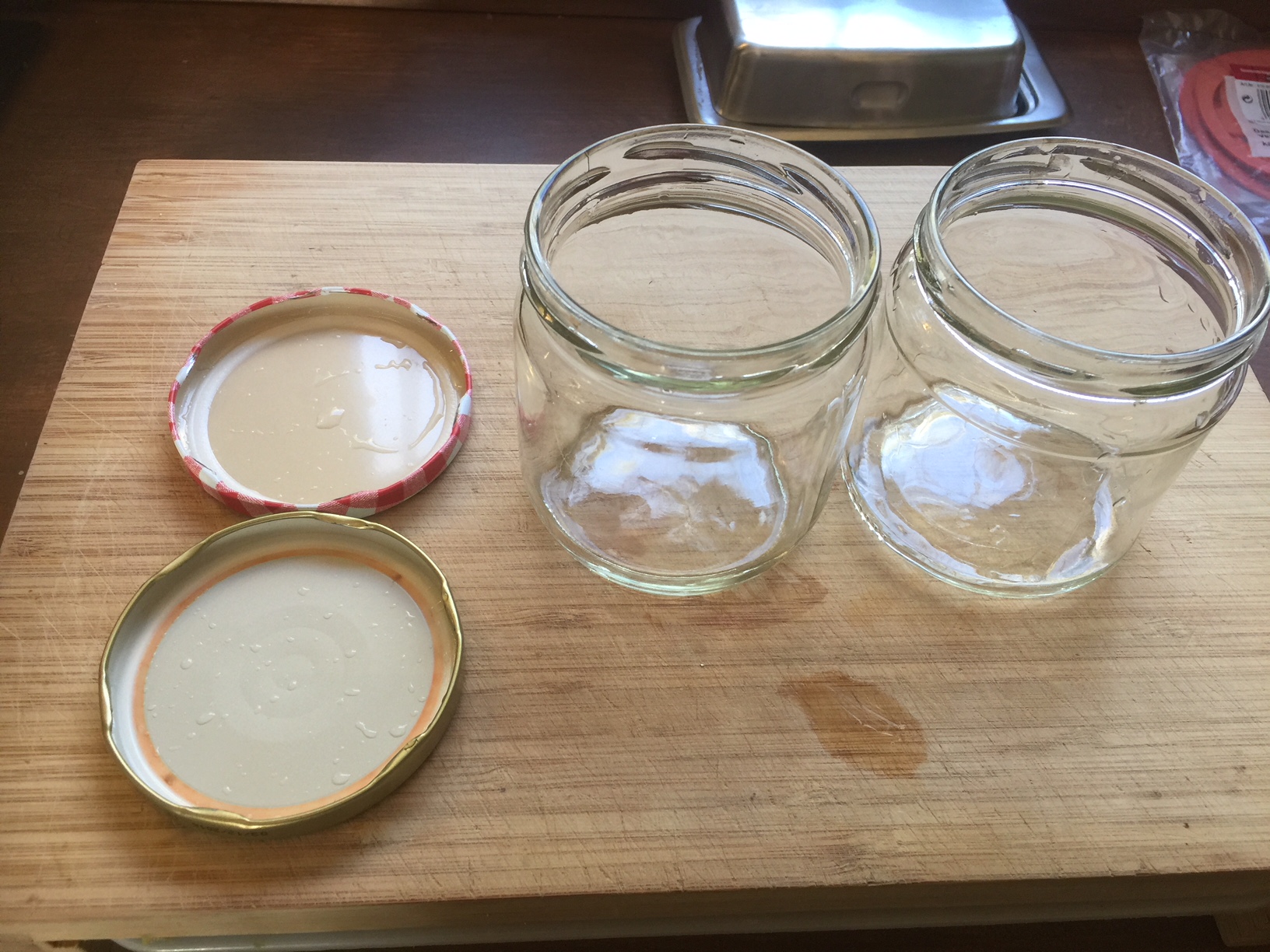 Ausgekochte saubere Gläser