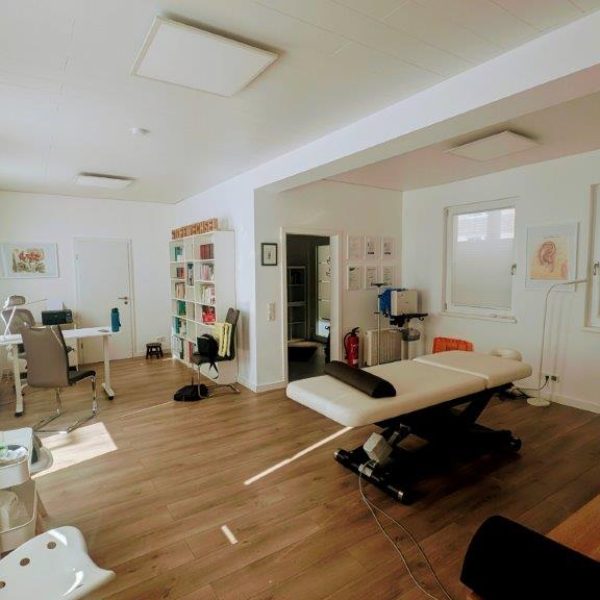 Heilpraktikerin Christine Sonnenberger Praxisraum - Raum für Sie